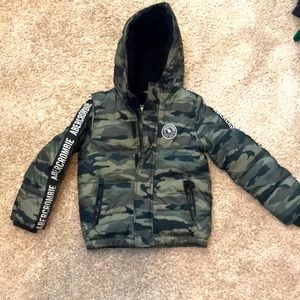 Gently used Abercrombie COZY jacket size 7-8